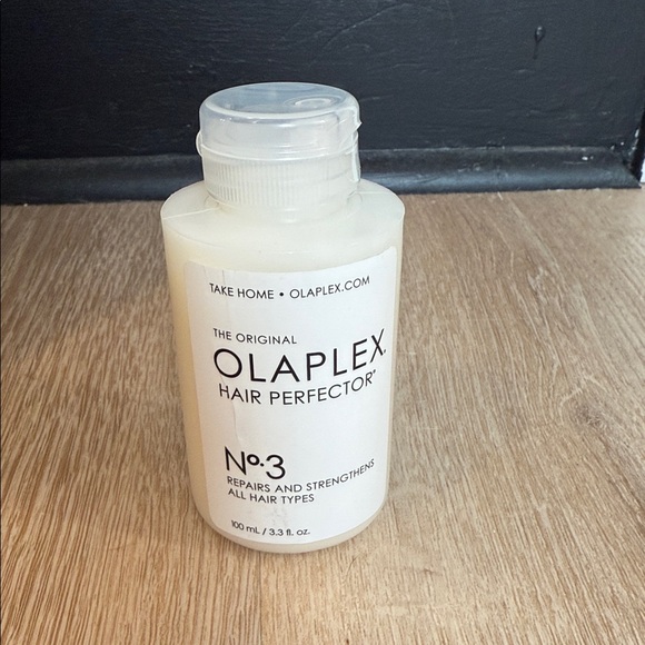 OLAPLEX Hair Care Trio with White and Cream Bottles - Picture 2 of 4